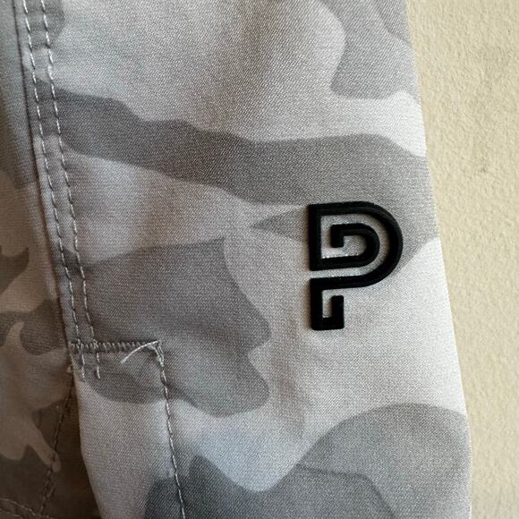 Public Rec Flex Short Grey Camo 7.5" inseam 44 - Picture 7 of 10